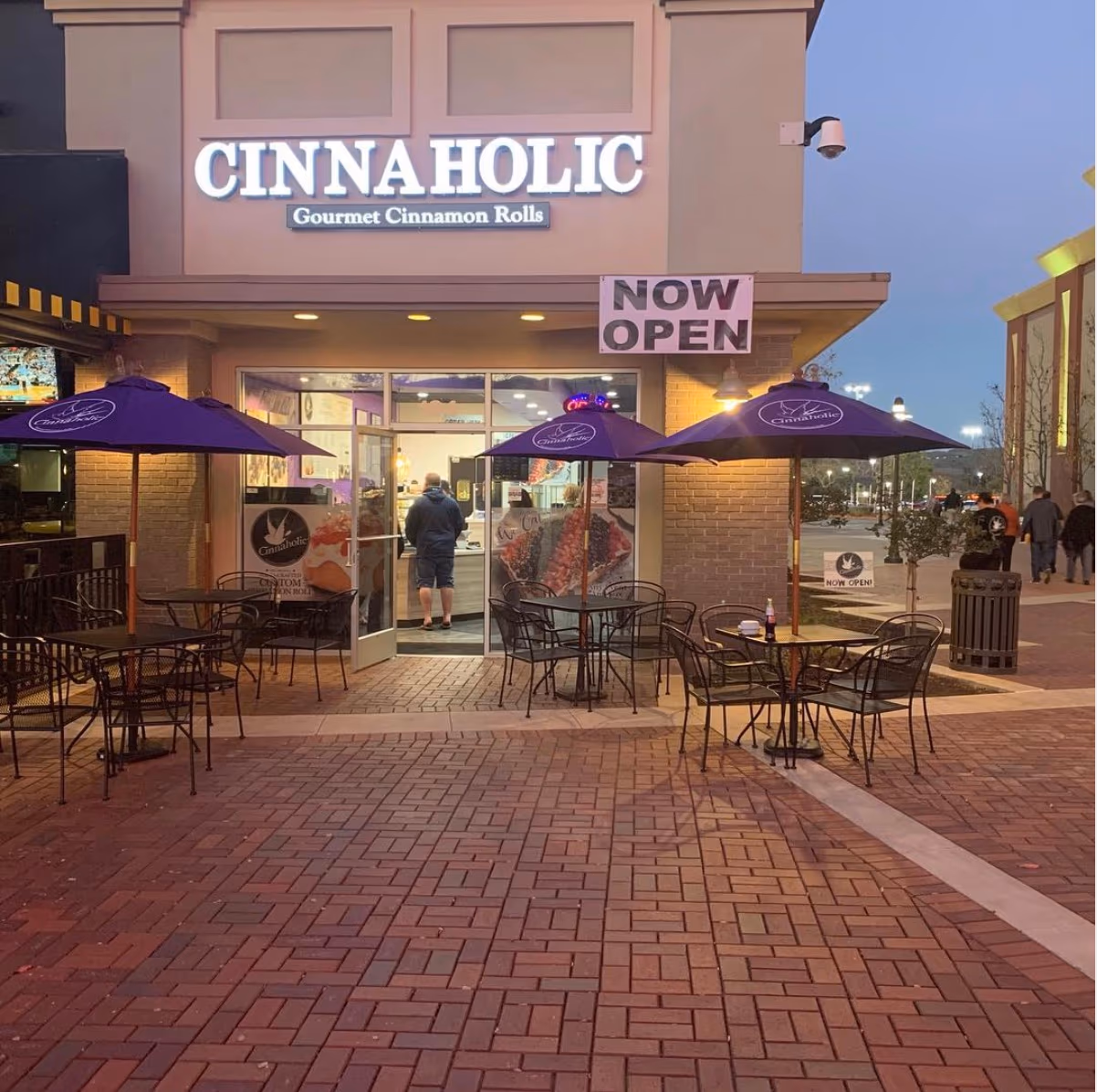 Cinnaholic photo 2