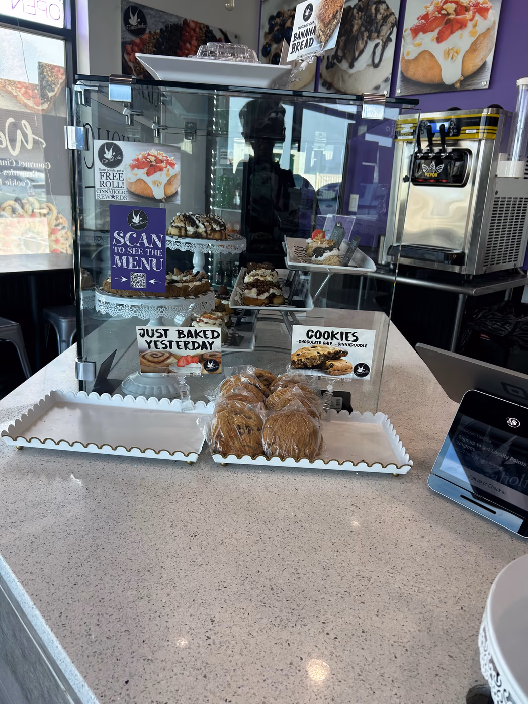 Cinnaholic photo 2