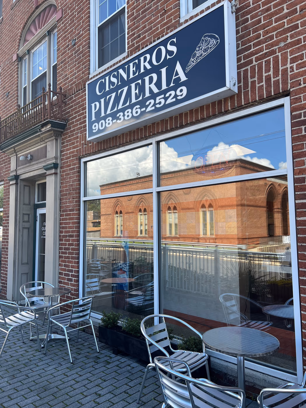 Cisneros Ristorante e Pizza