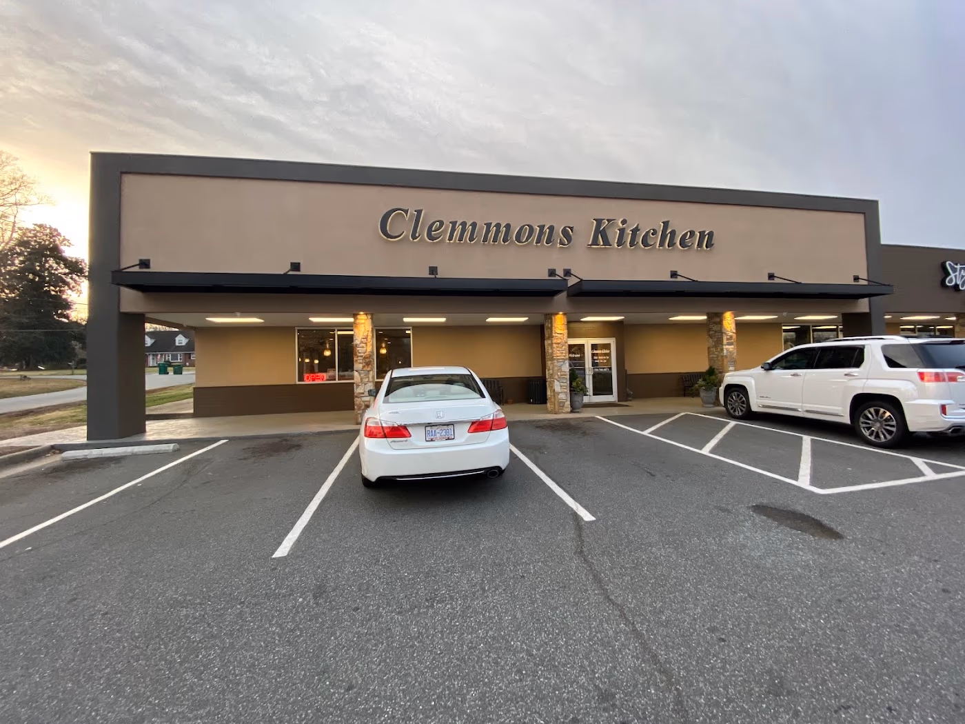 Clemmons Kitchen photo 2