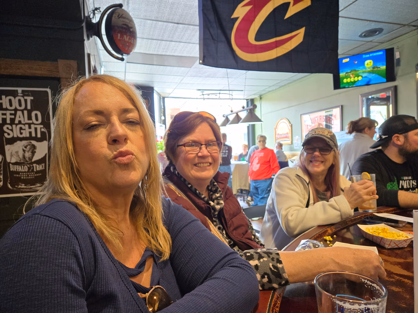 Clover Club Sports Tavern & Eatery photo 3