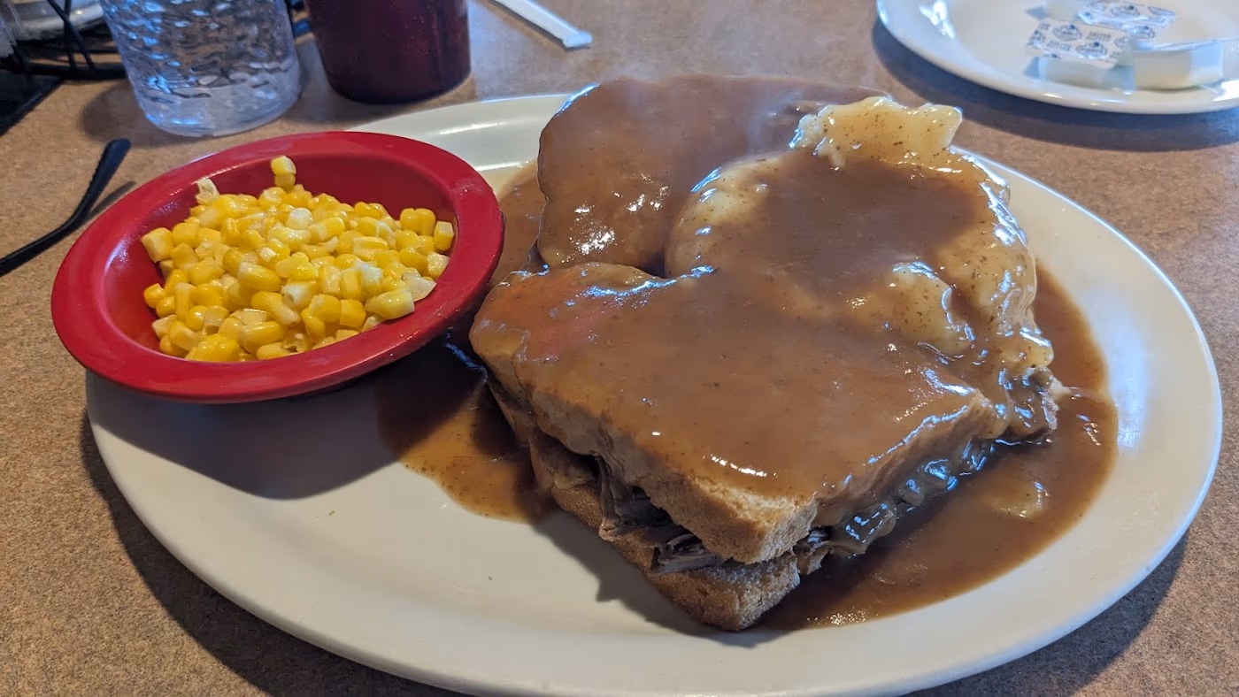 Colalillo's Covered Wagon Restaurant & Bar photo 4
