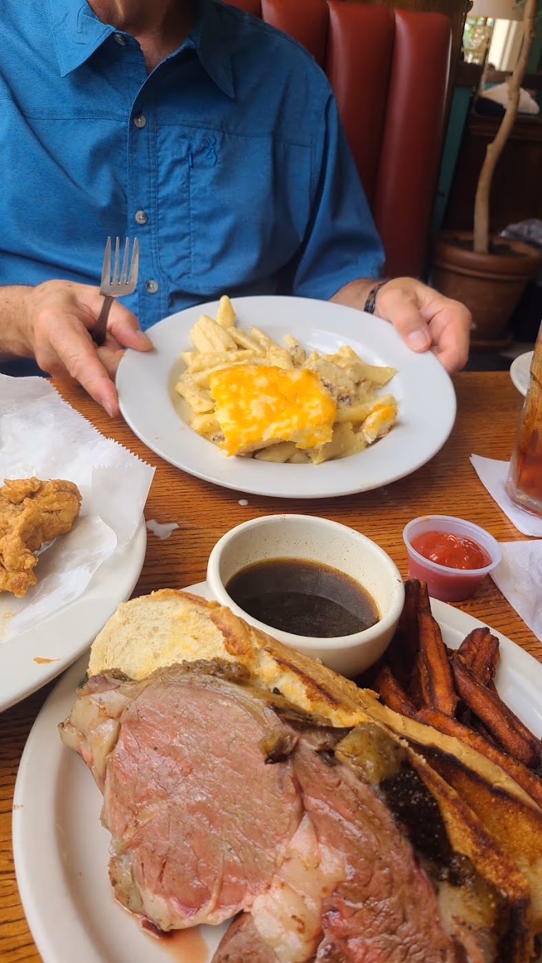 Colby's Fine Food & Spirits photo 4