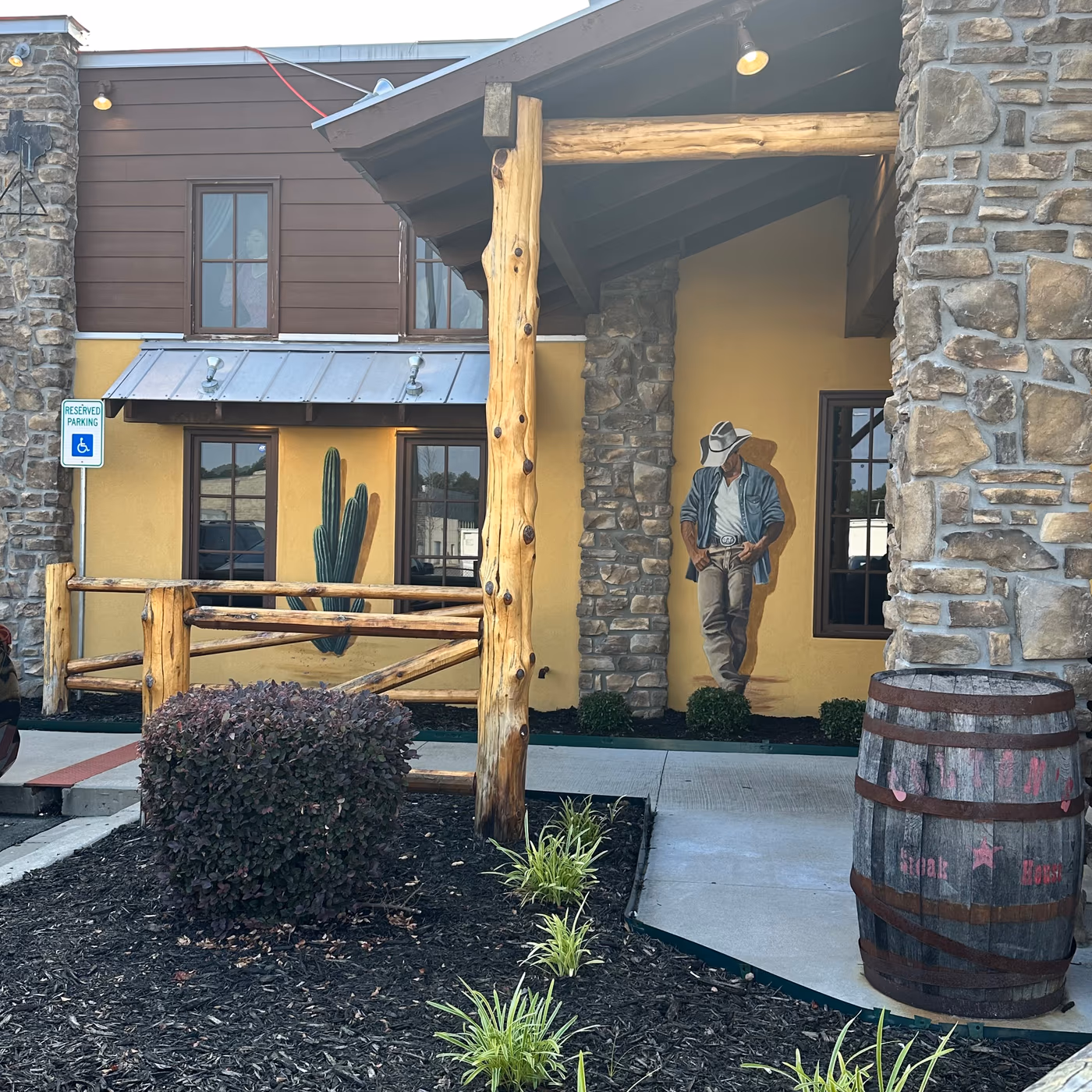 Colton's Steak House & Grill