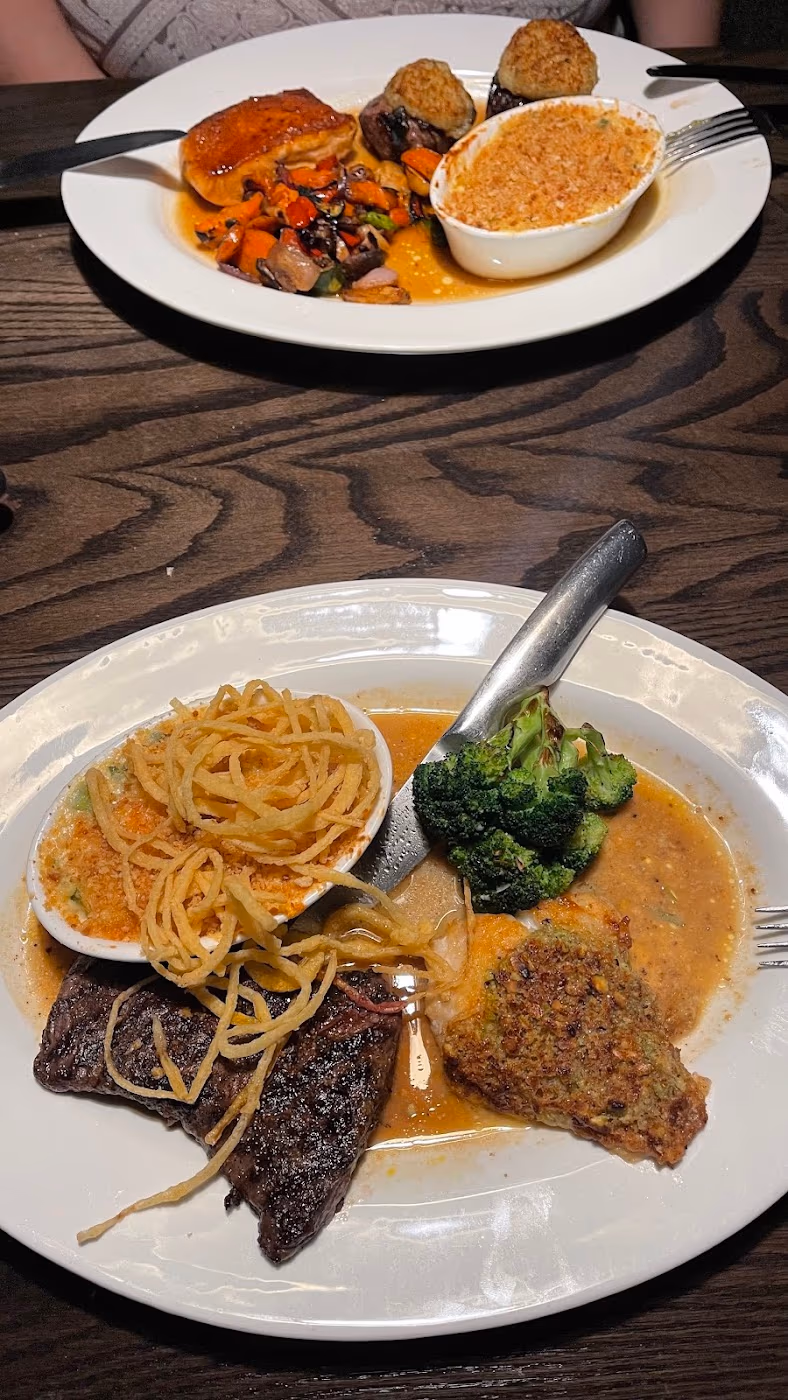 Cooper’s Hawk Winery & Restaurant