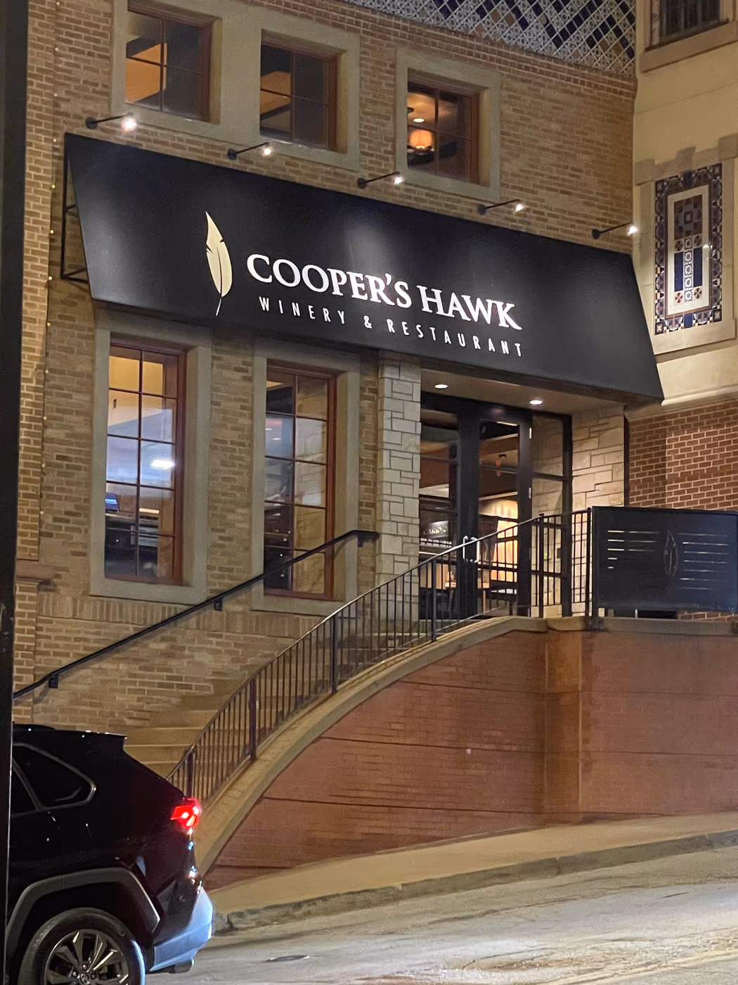 Cooper’s Hawk Winery & Restaurant