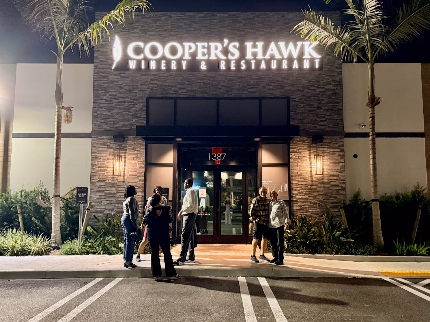 Cooper’s Hawk Winery & Restaurant