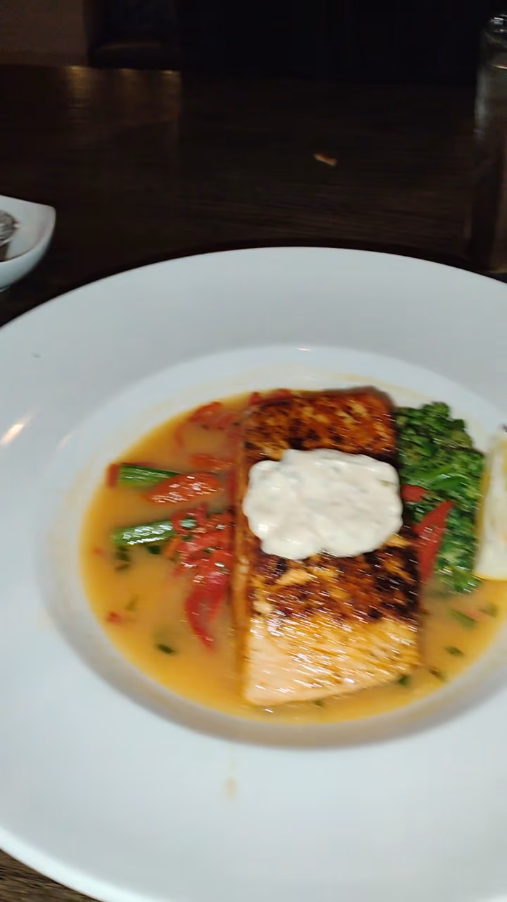 Cooper’s Hawk Winery & Restaurant photo 2