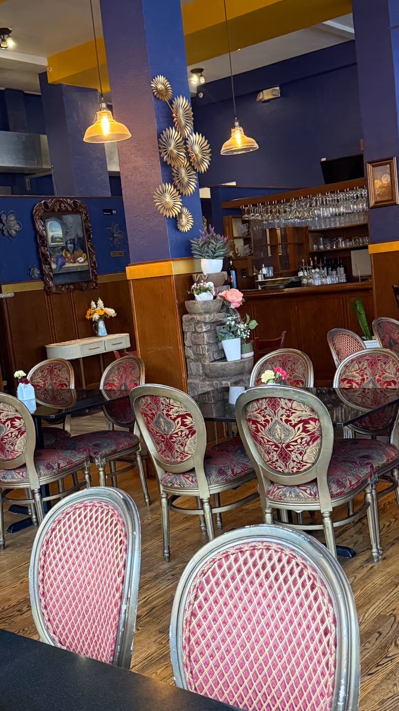 Cosmos | Bar & Grill photo 2