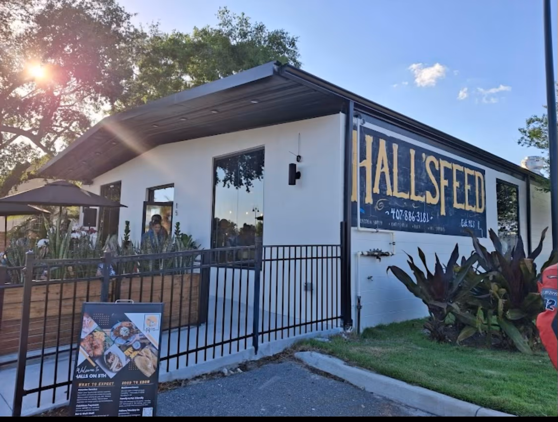 Crave BBQ at Hall’s on 5th