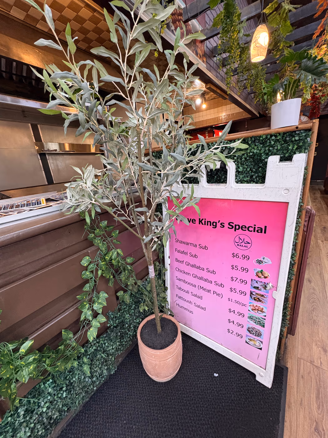 Crave King Mediterranean Food المطعم اليمني photo 2
