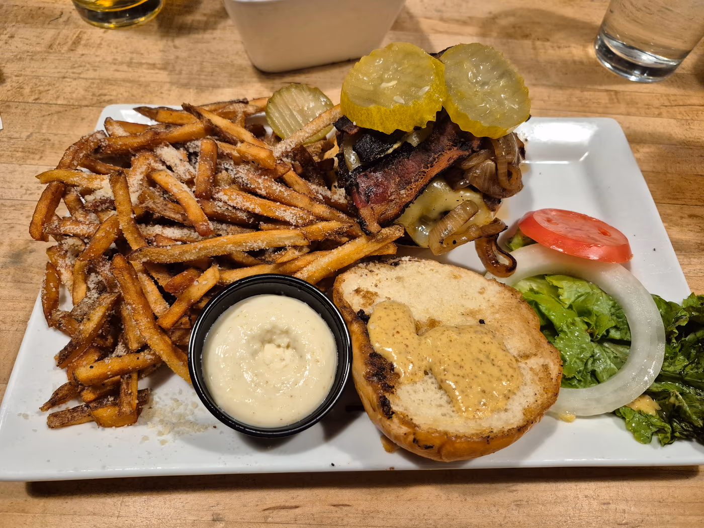 Crowbar & Grill photo 2