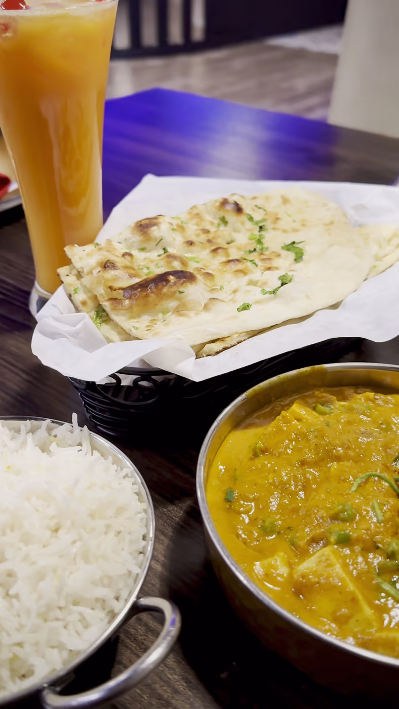 Curries Indian Cuisine and Bar photo 2