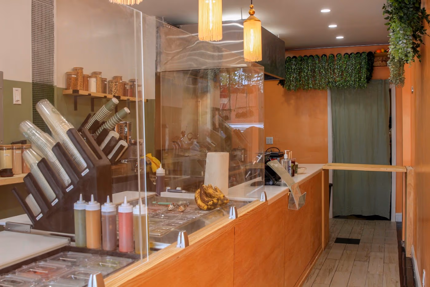 Daisy's Juice Bar & Café photo 2