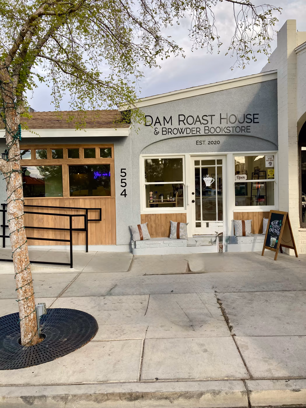 Dam Roast House & Browder Bookstore photo 2