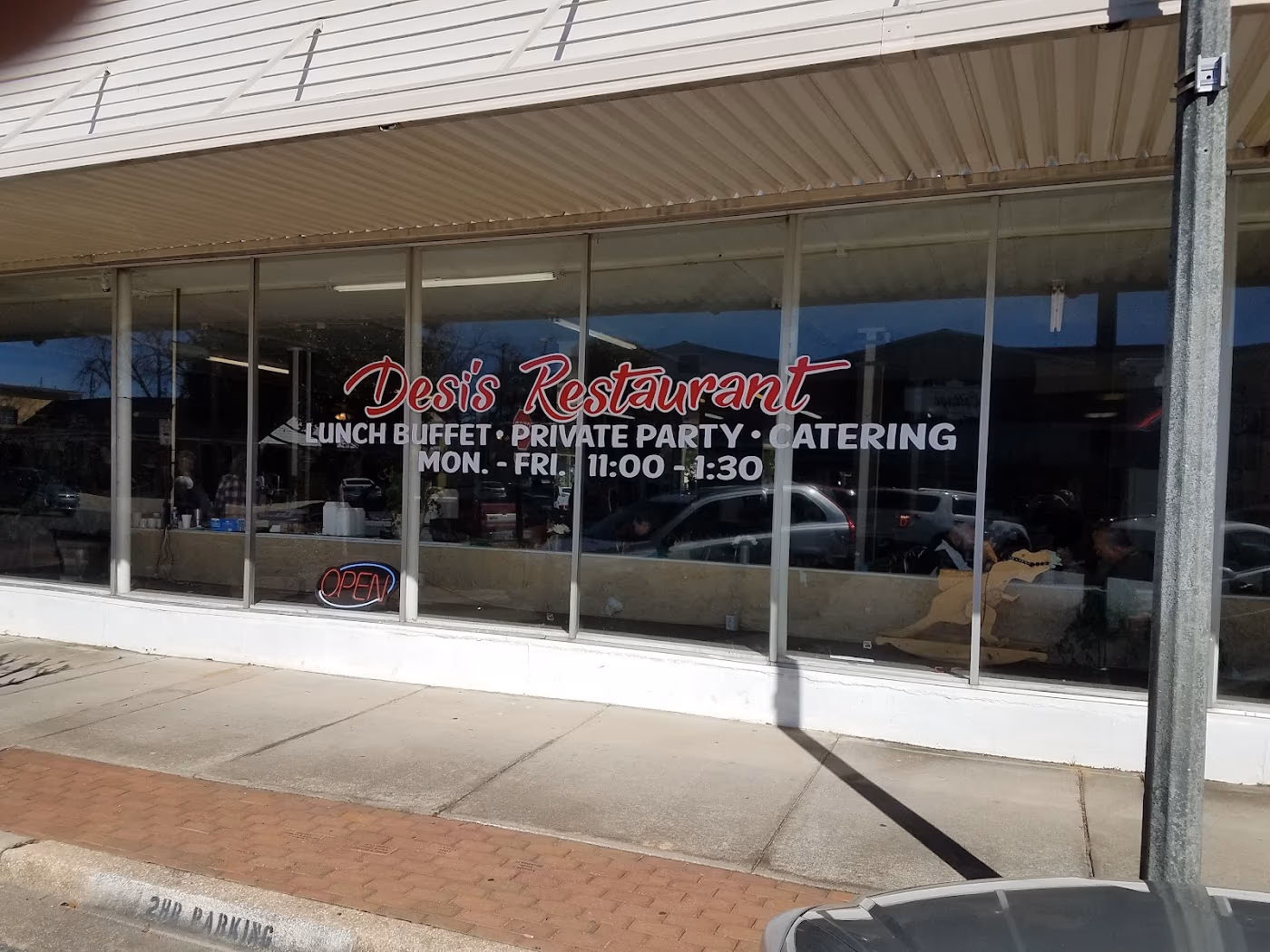 Desi's Downtown Restaurant photo 3
