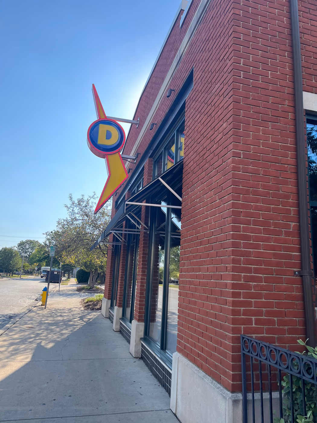 Dewey's Pizza photo 3
