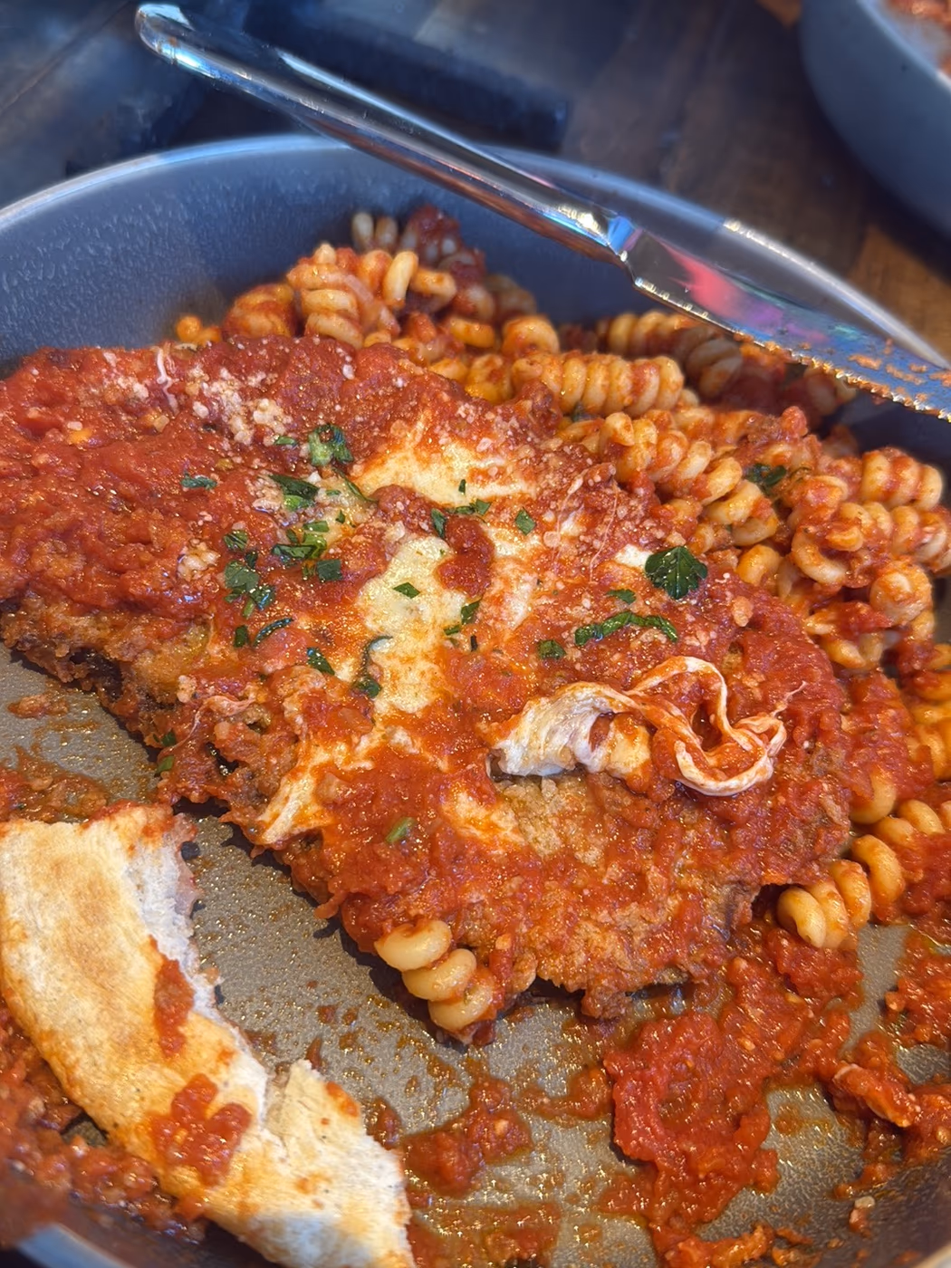 Divina Modern Italian