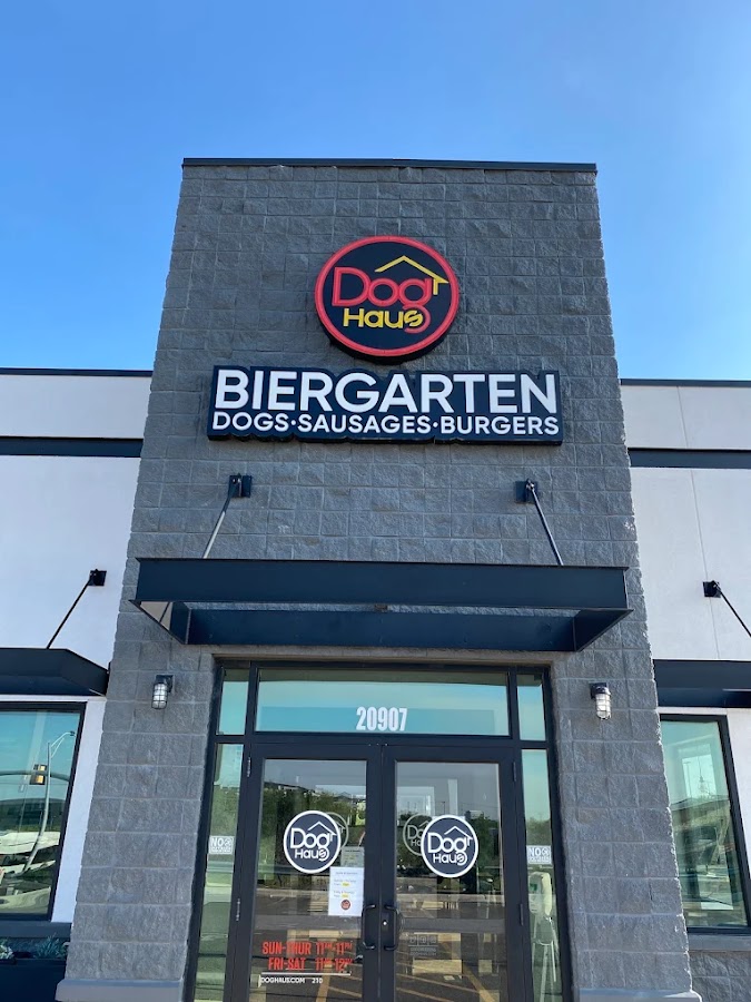 Dog Haus Biergarten San Antonio (Stone Oak)