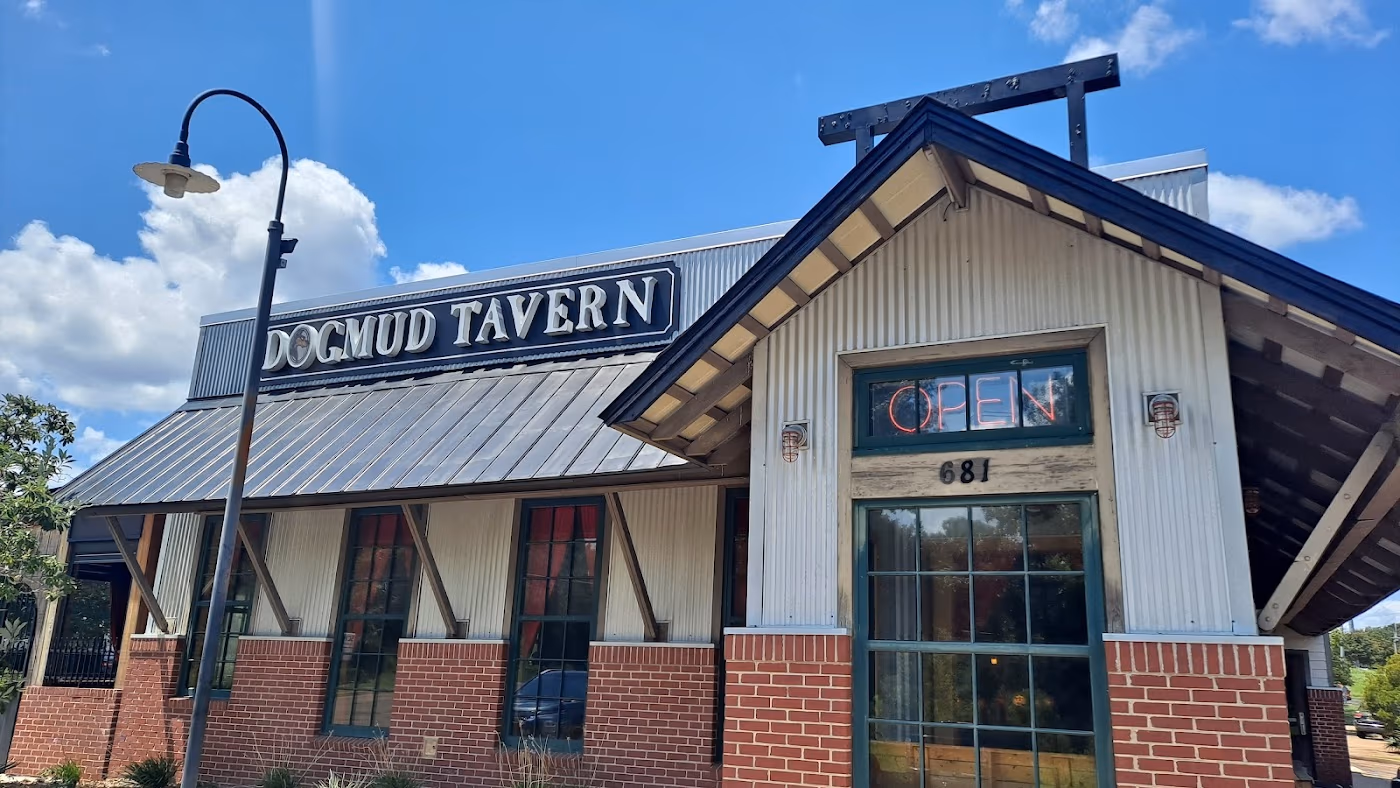 Dogmud Tavern