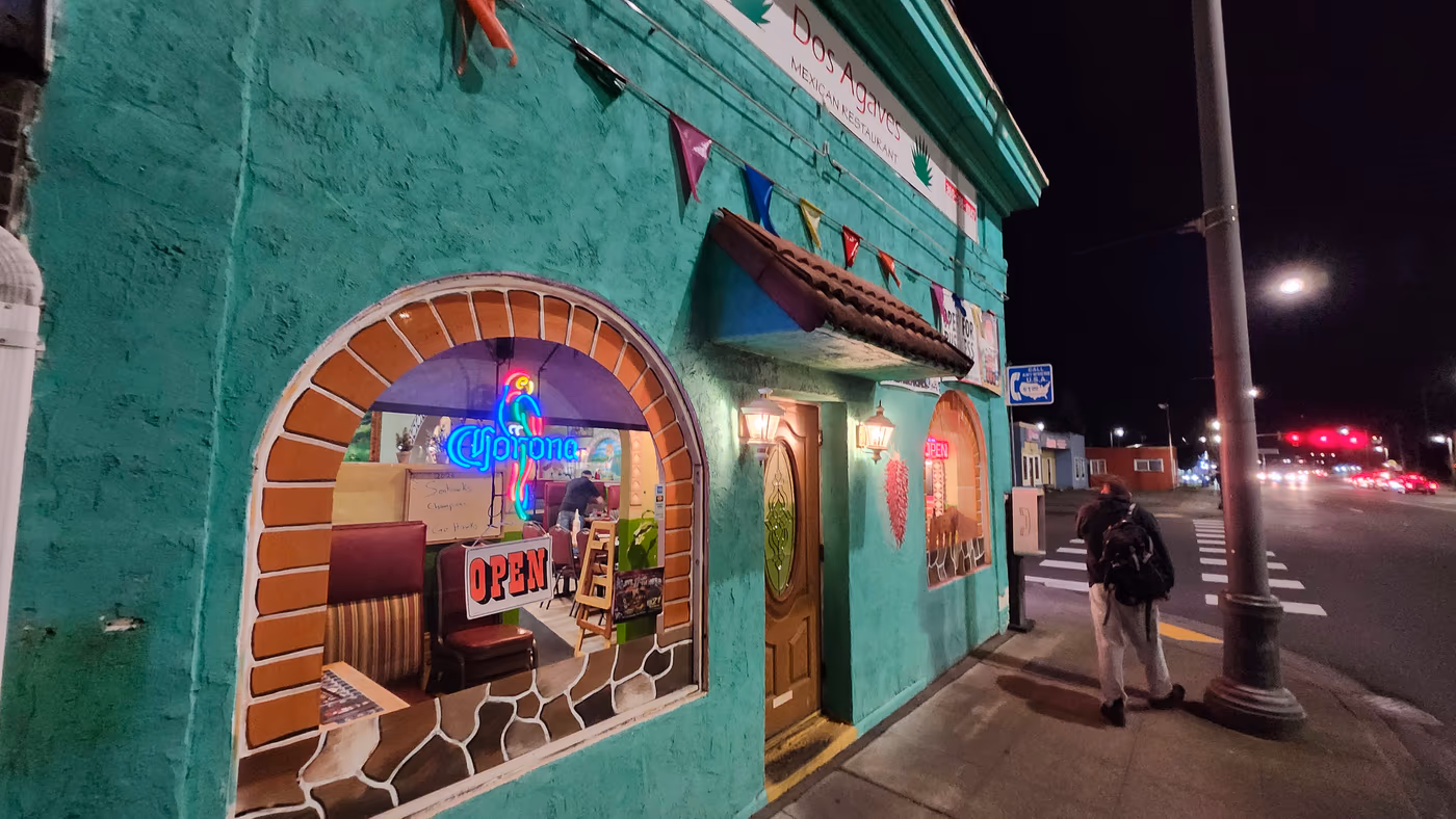 Dos Agaves Mexican restaurant