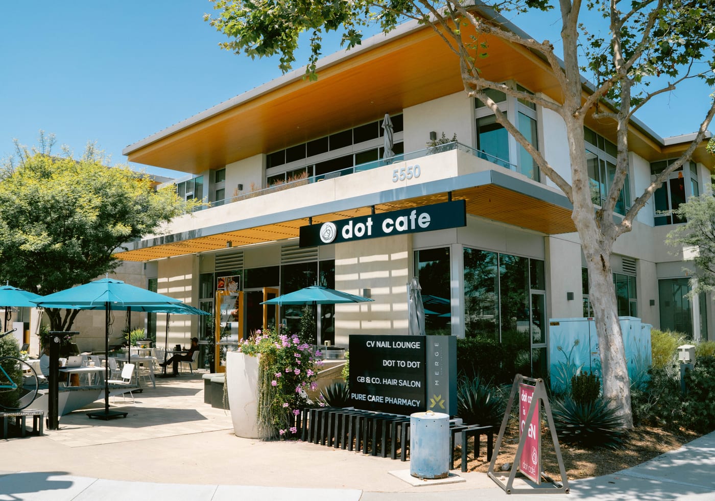 Dot Cafe