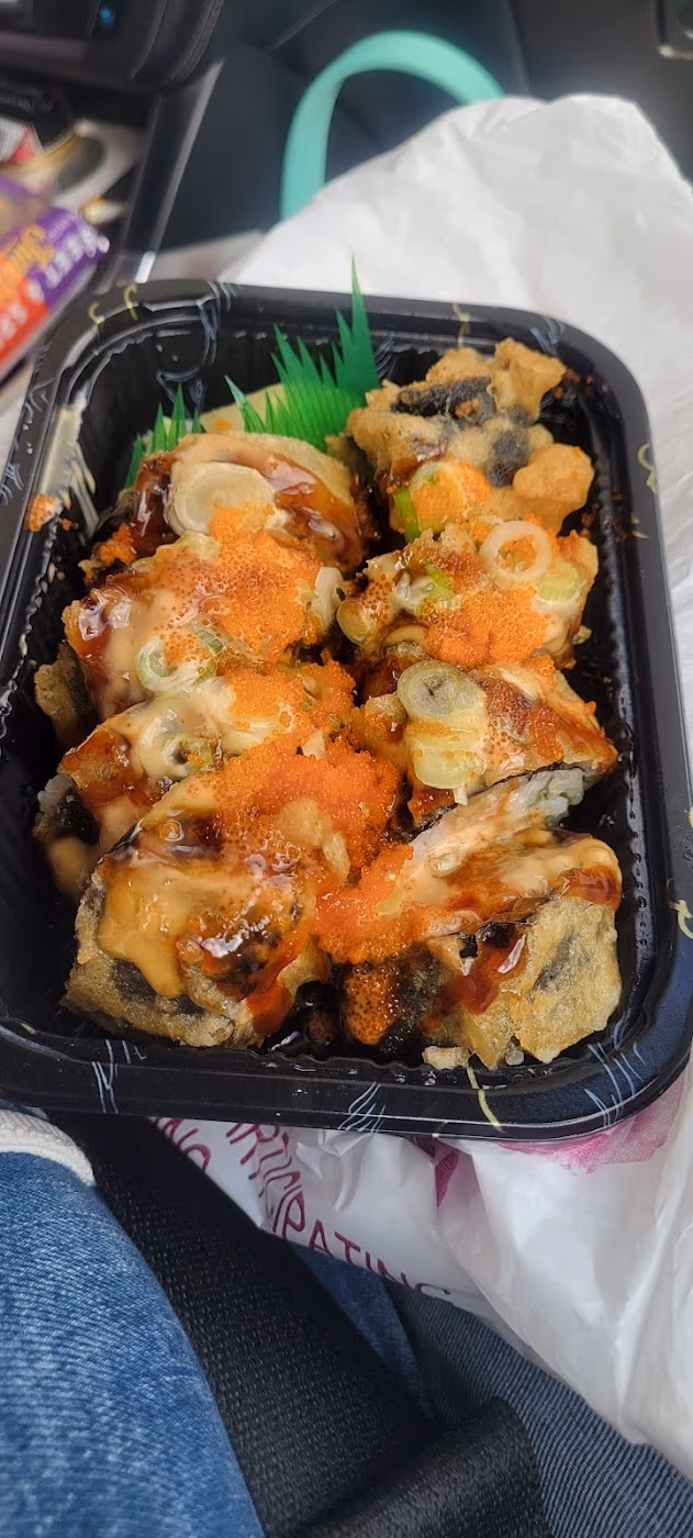 Dragon Bowl Sushi & Asian Fusion photo 2
