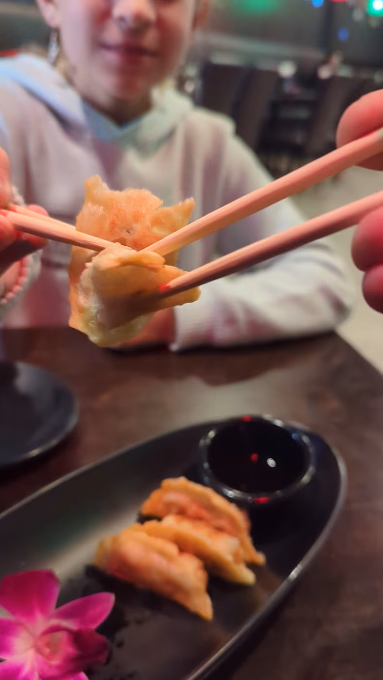 Dragon Bowl Sushi & Asian Fusion photo 4