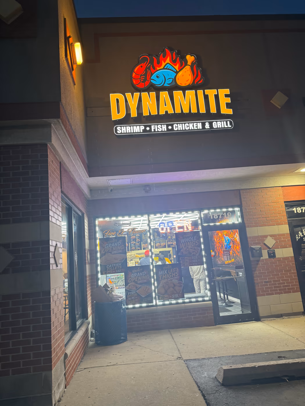 Dynamite Restaurant photo 4