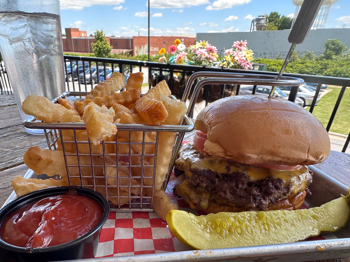 Earl's Restaurant & Bar photo 4