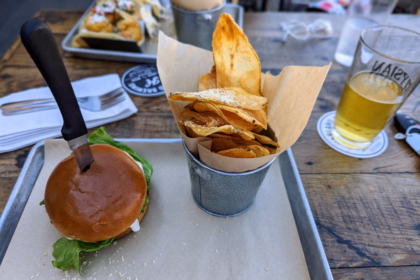 Edna Vees Public House
