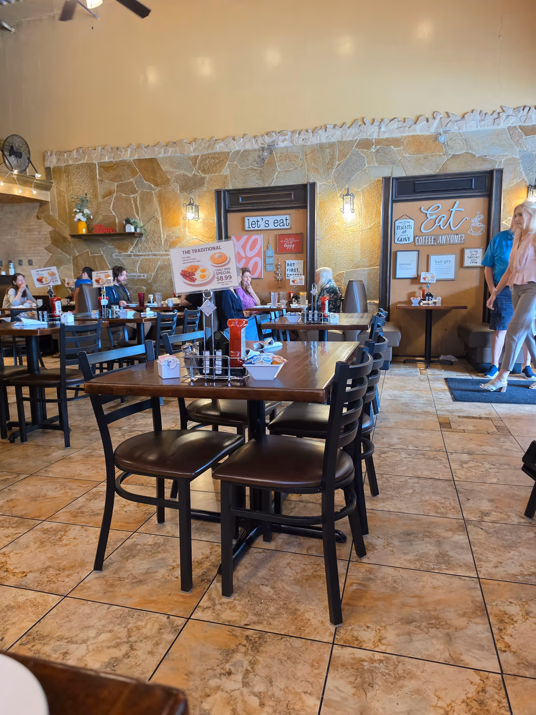 Eggsellent Cafe photo 2