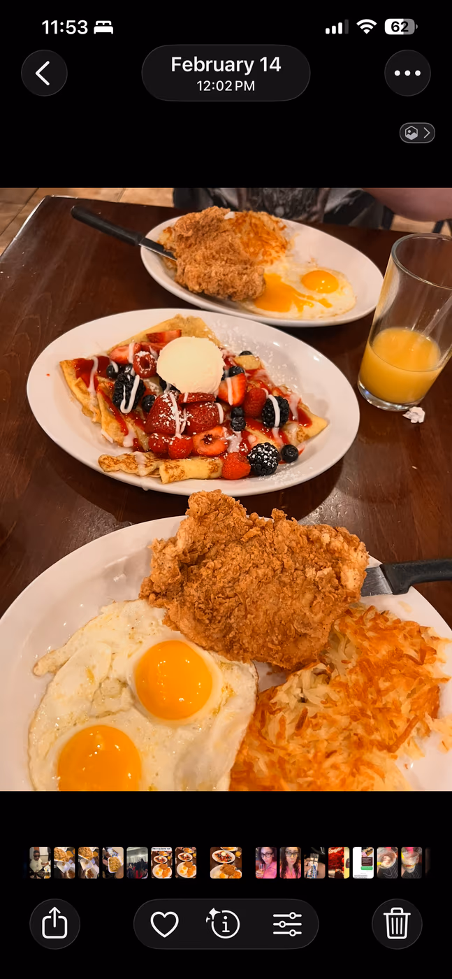 Eggsellent Cafe photo 4