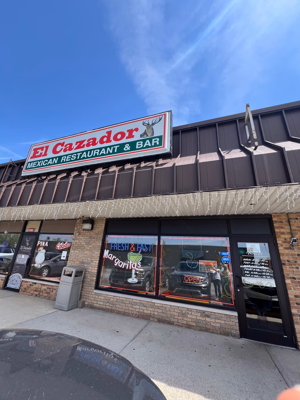 El Cazador | Lima Ohio
