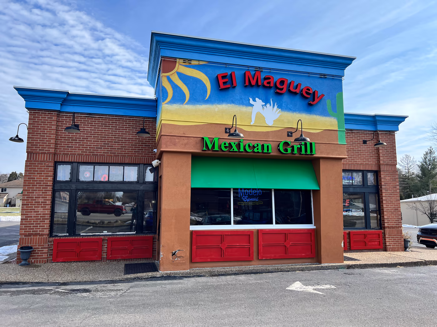 El Maguey Grill photo 2