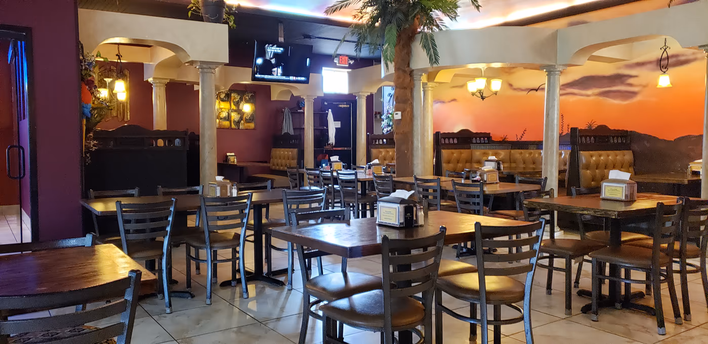 El Maguey Grill photo 3