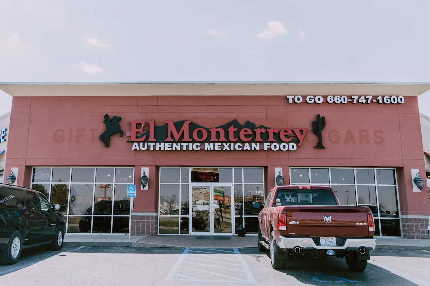 El Monterrey Mexican Restaurant photo 3