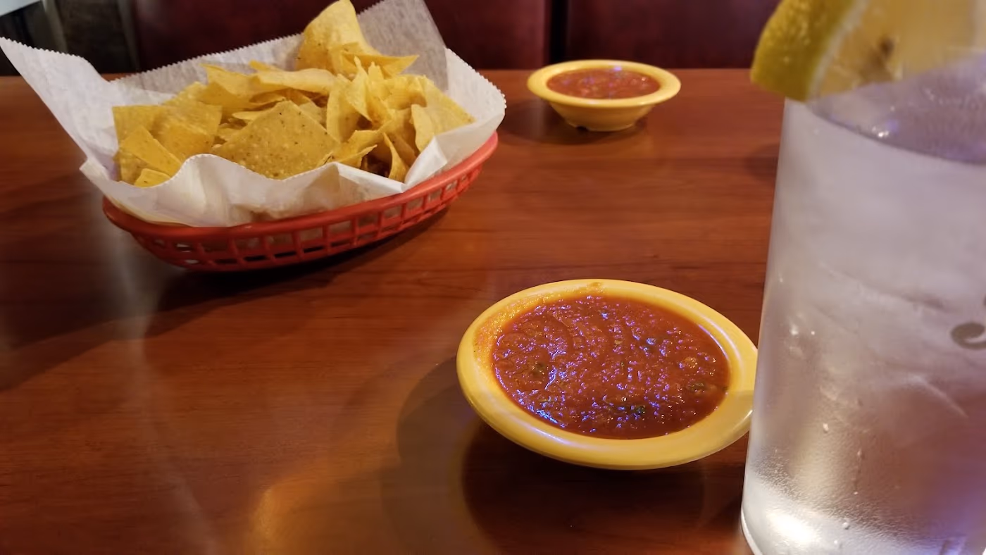 El Monterrey Mexican Restaurant photo 4