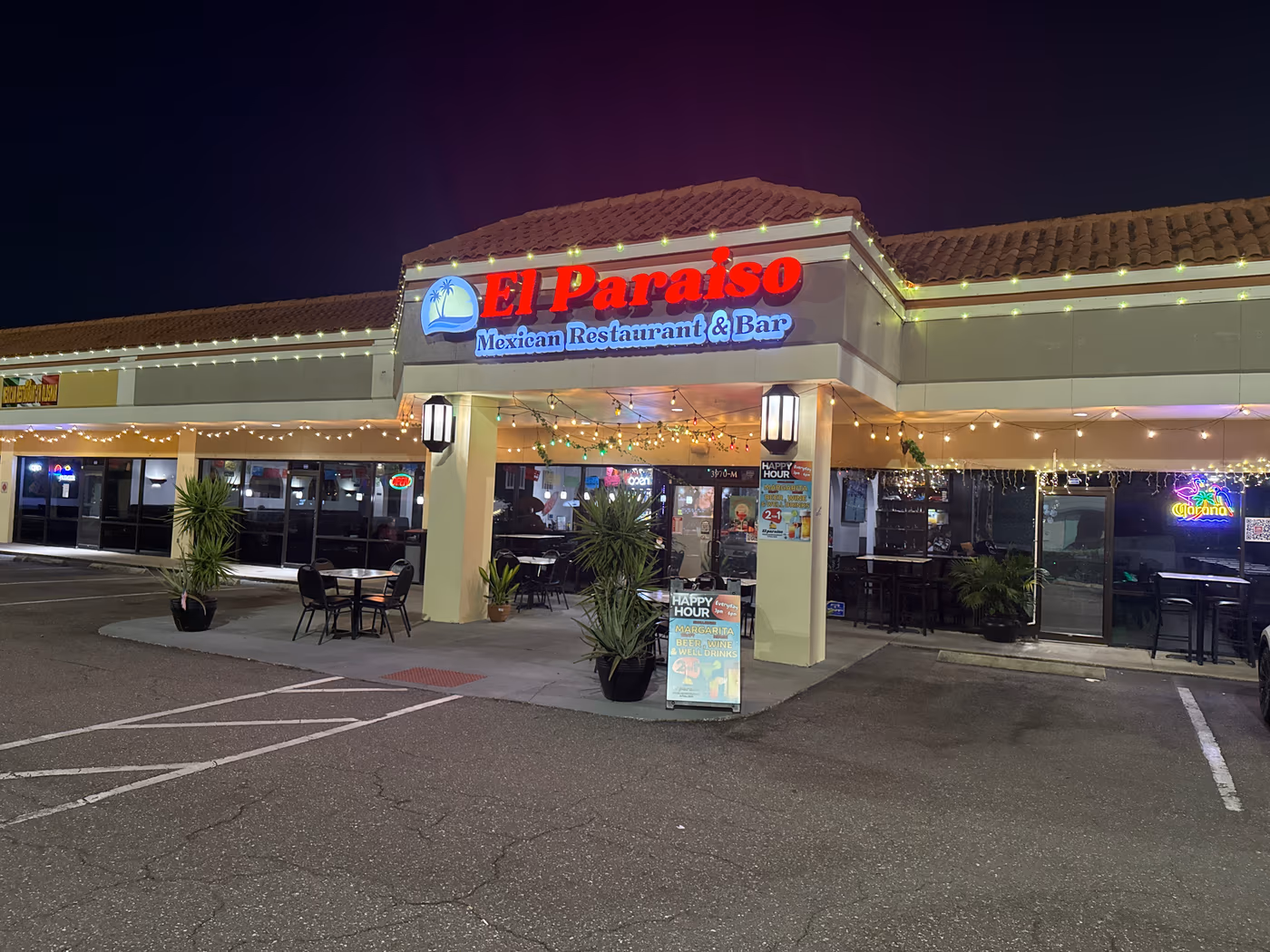 El Paraiso Mexican Restaurant & Bar