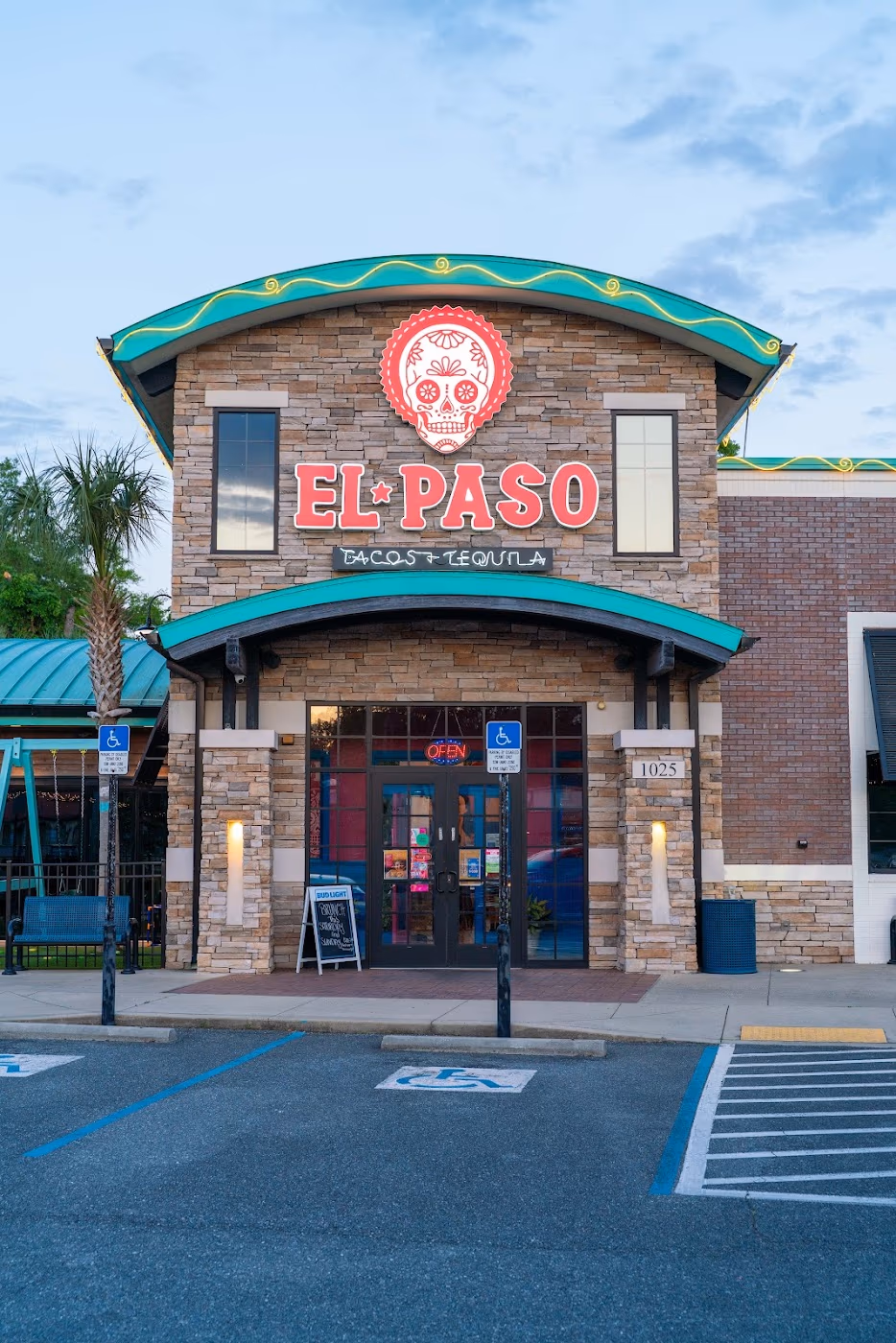 El Paso Tacos & Tequila photo 2