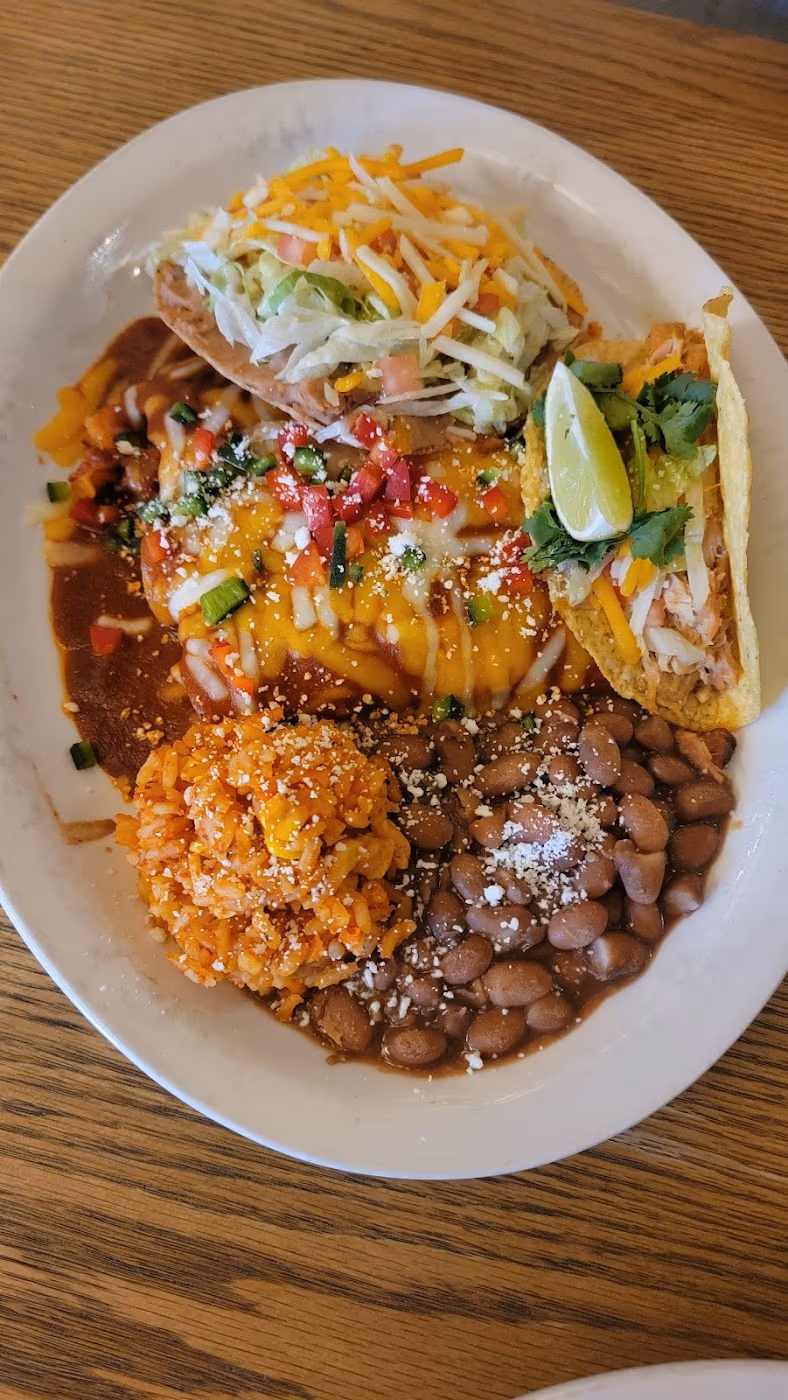 El Rancho Restaurant photo 2