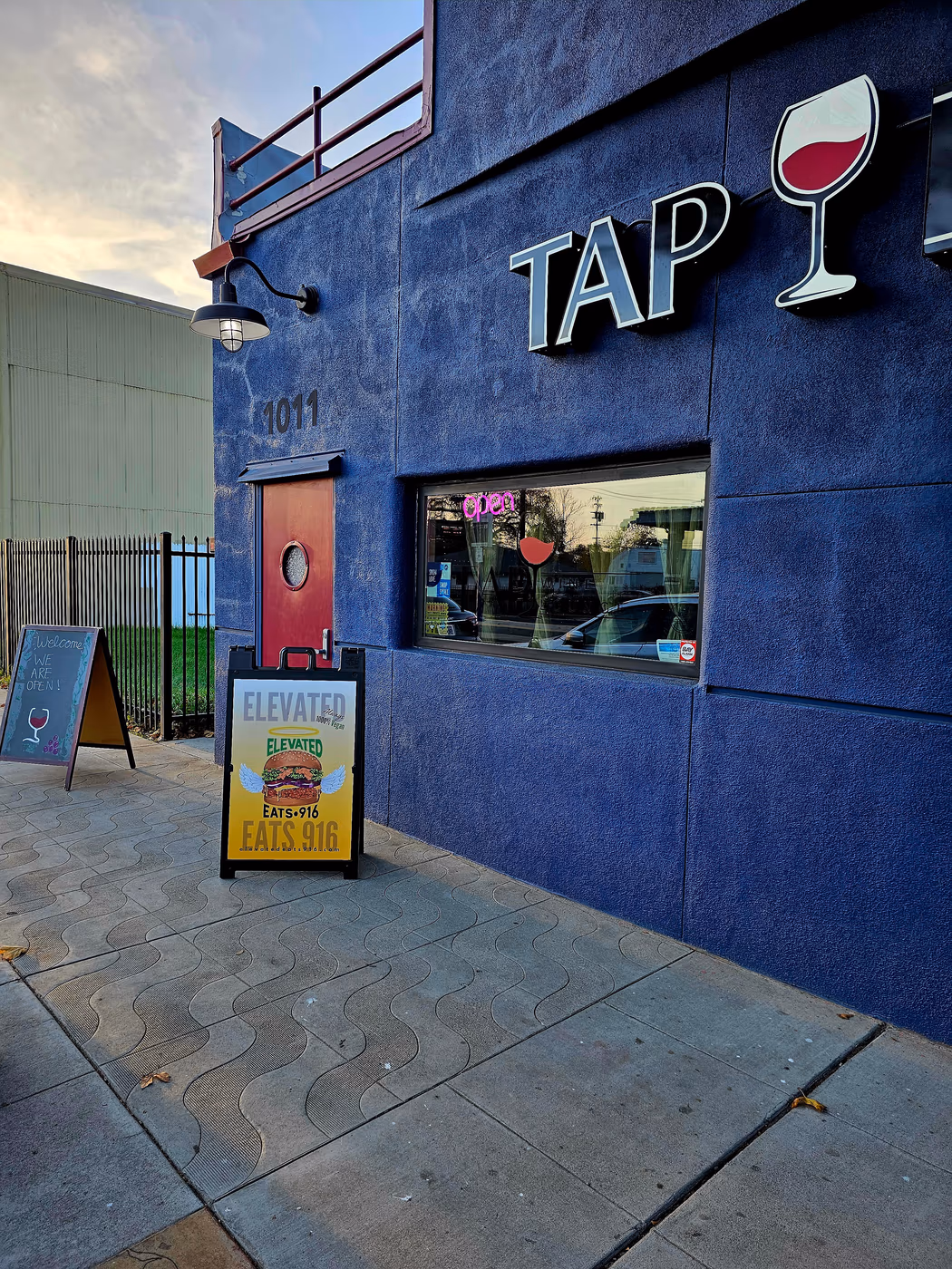 Elevated Eats 916