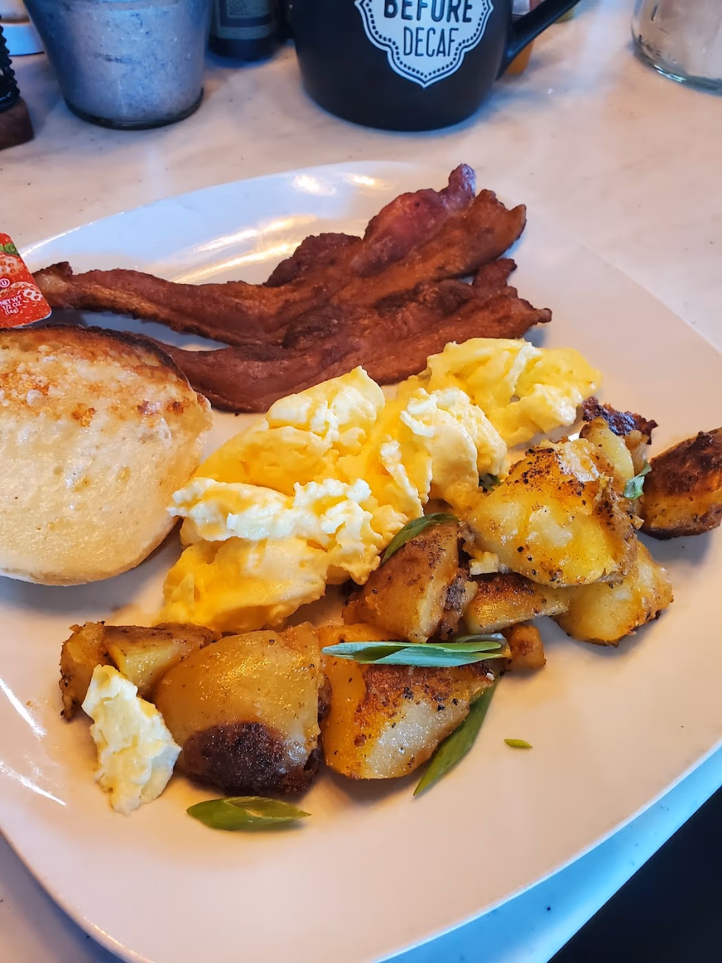 Ethan's Eatery photo 3
