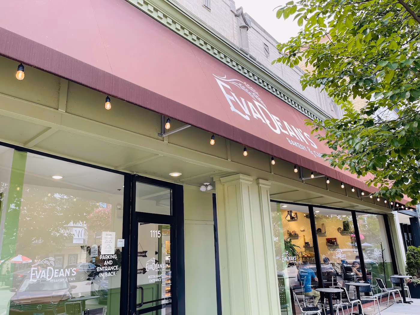 EvaDean's Bakery and Cafe