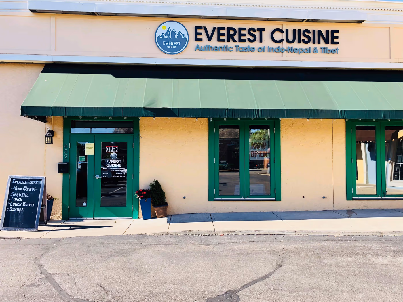 Everest Cuisine