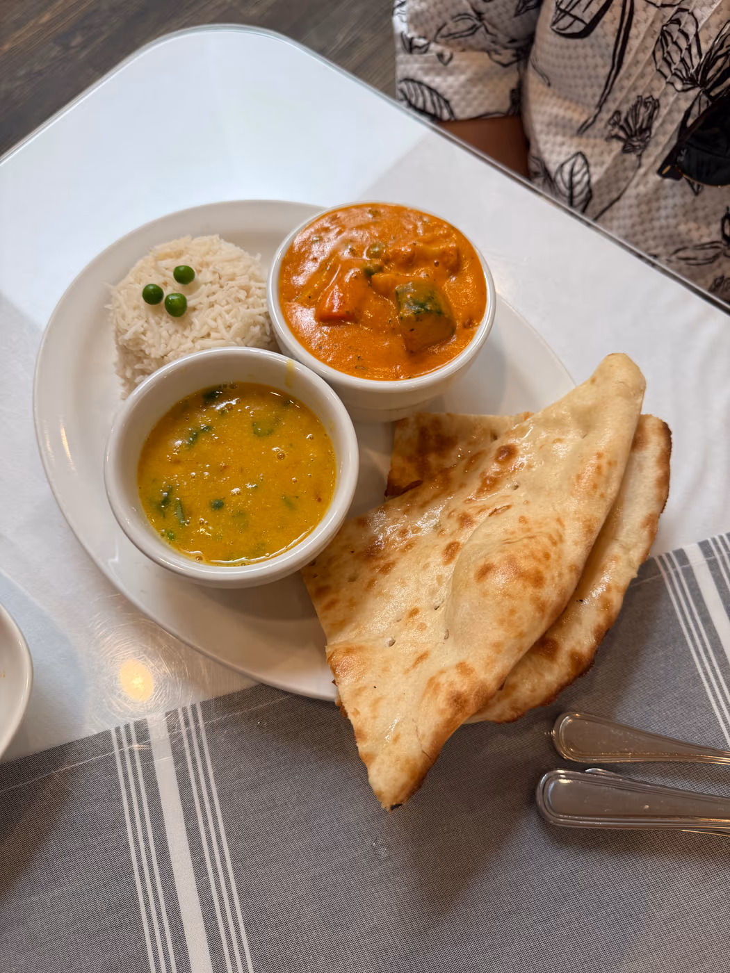 Everest Restaurant photo 3