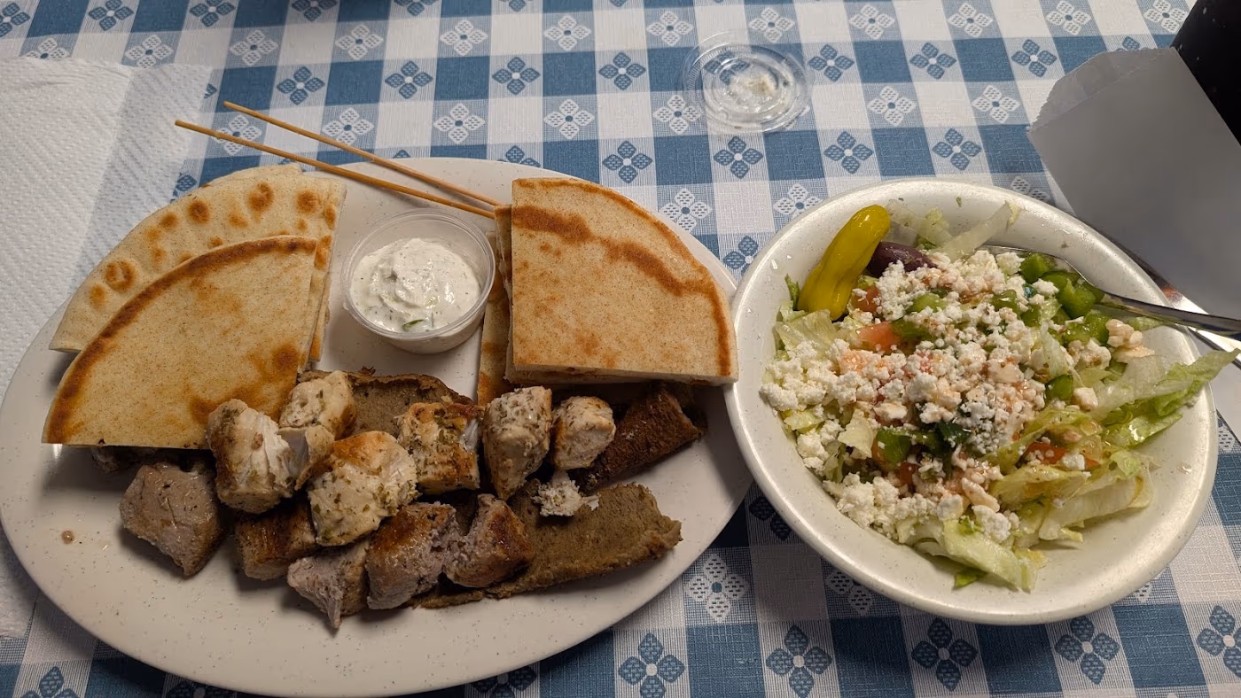 EVRI GREEK EATS photo 2