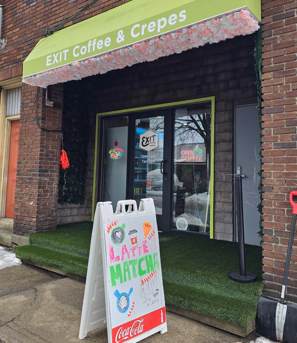 Exit Coffee & Crepes