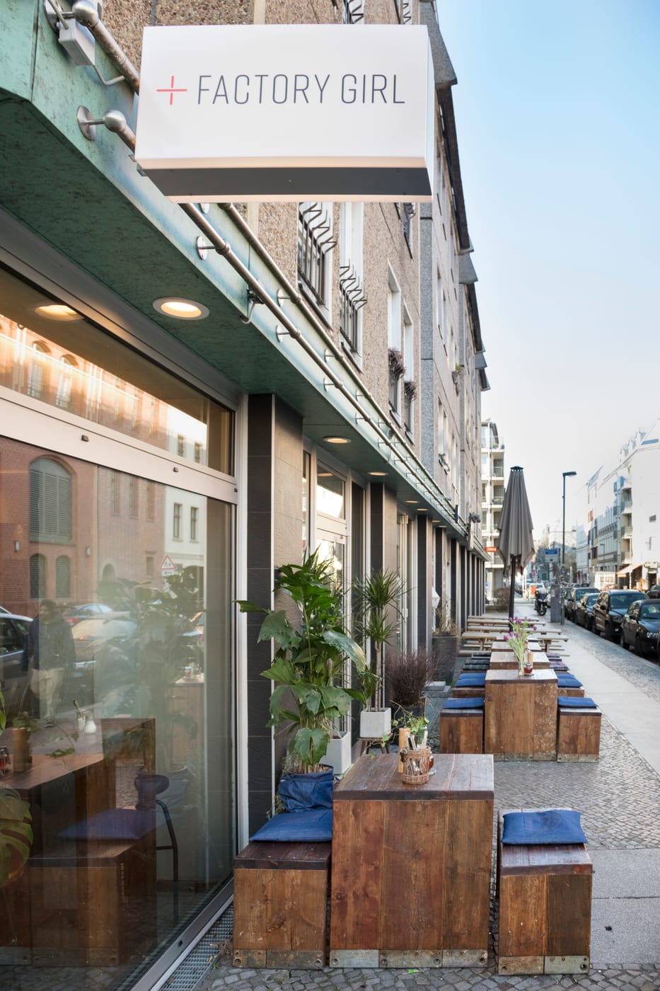 FACTORY GIRL Restaurant