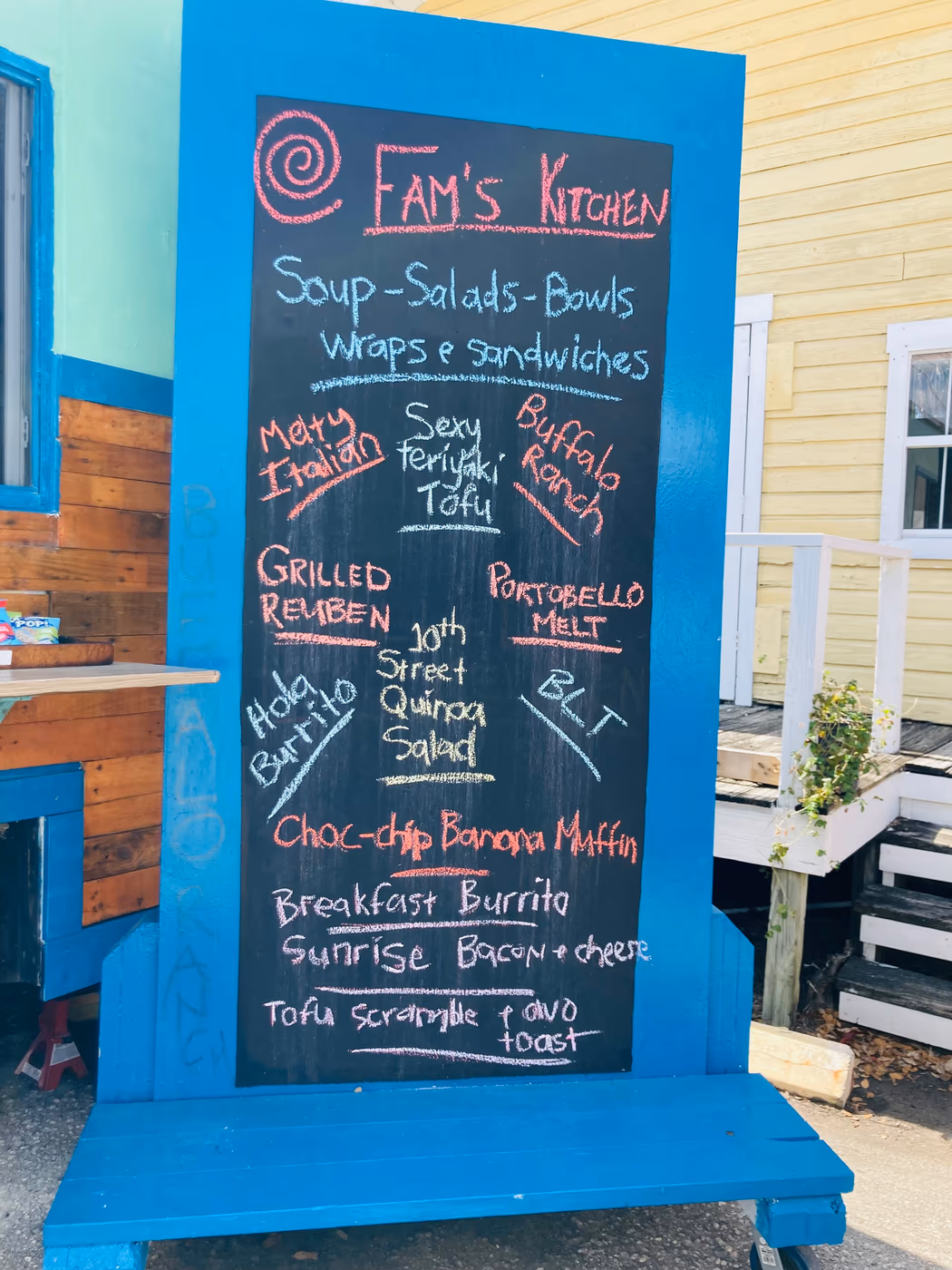 Fam Kitchen